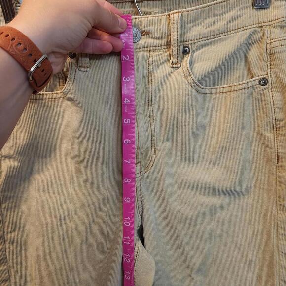 AEO Women's Tan Corduroy Mom Straight Jeans- 6 Regular - Picture 9 of 9